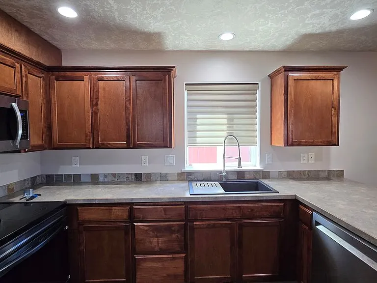 3807 Ryunkin St SE — Photo 20