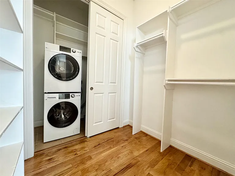 314 W Bell St #201 — Photo 28