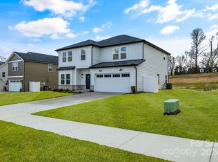 3050 Swallowtail Ln, Kannapolis, NC 28083