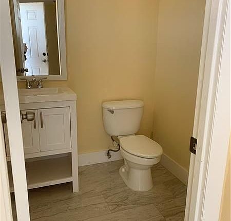 2nd image of 2903 N Miami Beach Blvd #704