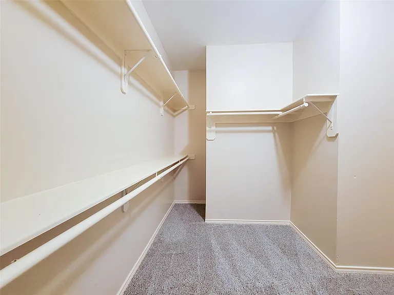 4106 Creek Ridge Ln — Photo 30