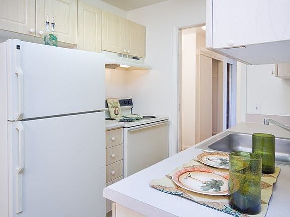 3rd image of 1506 Yuma St #10302