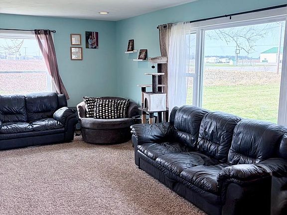 3rd image of 1530 W Us Highway 224