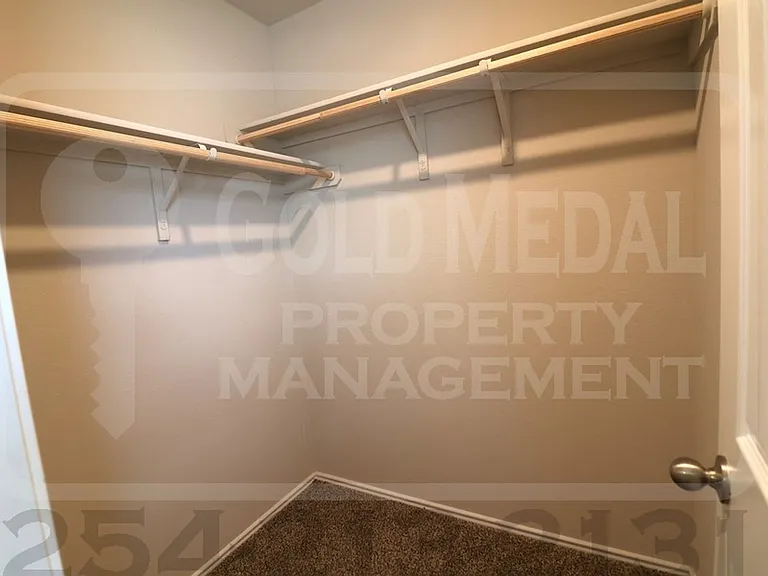 5004 Karen Green Dr — Photo 20