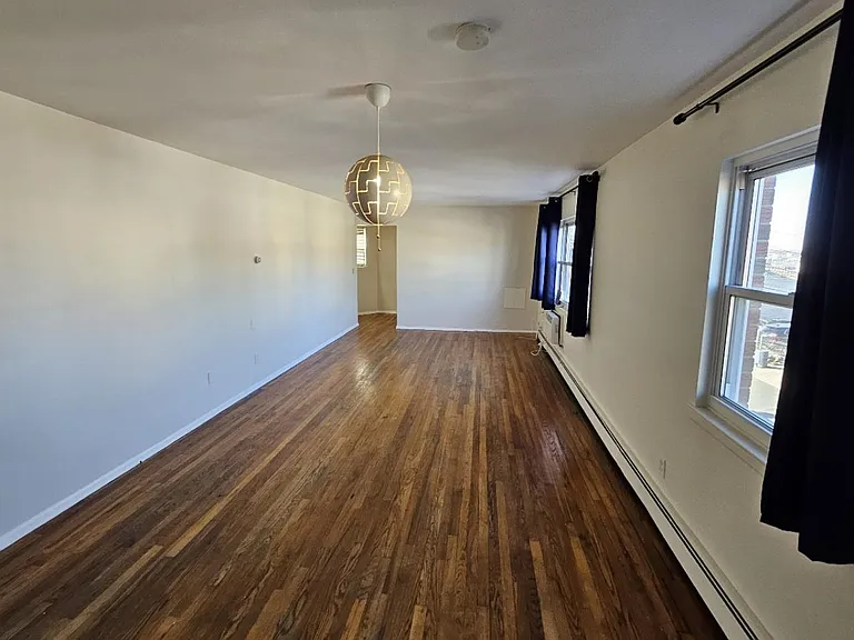 7000 Columbia Ave #3 — Photo 3