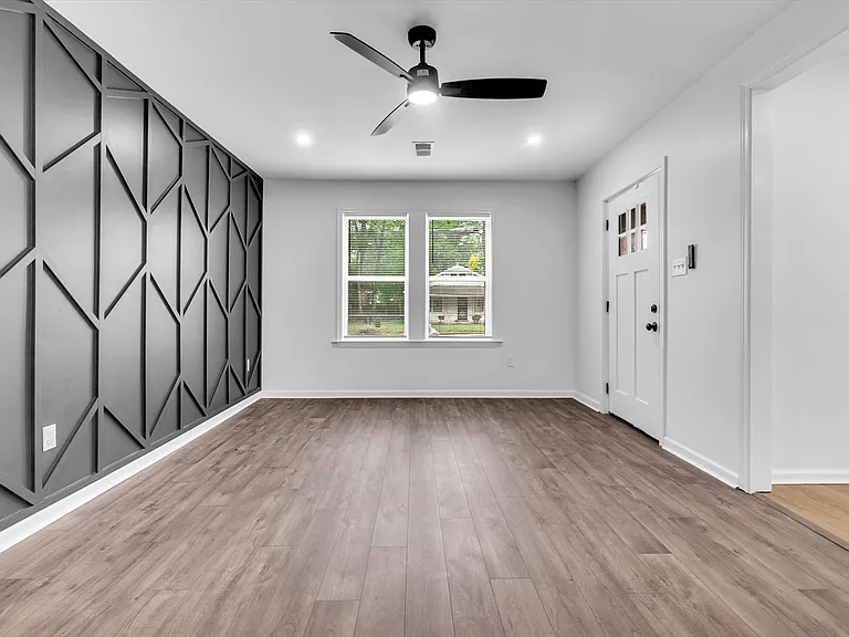 382 Josephine St — Photo 21