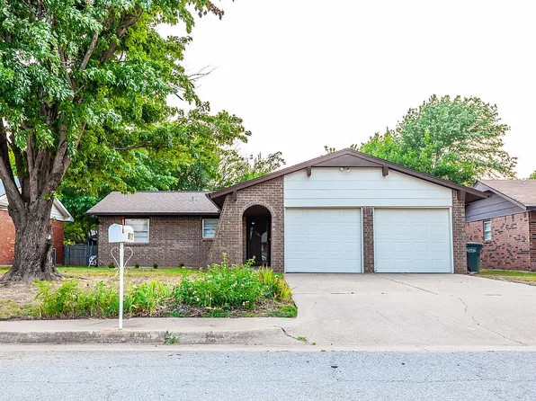 817 Cedar Crest Dr, Edmond, OK 73003