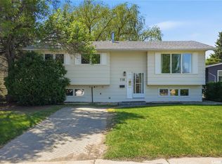 118 Laurentian DRIVE, Saskatoon, SK S7H 4M2