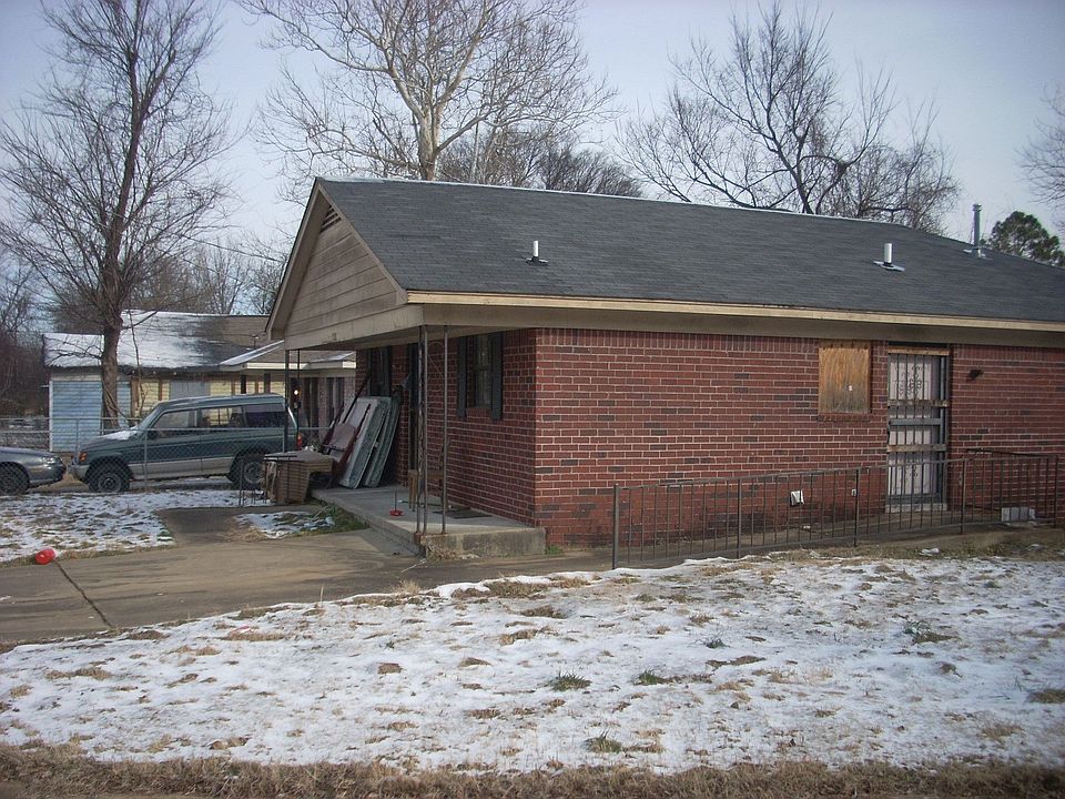 Side of Home WheelChair Accessible