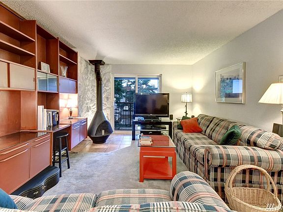 3rd image of 14725 NE 32nd St APT B306