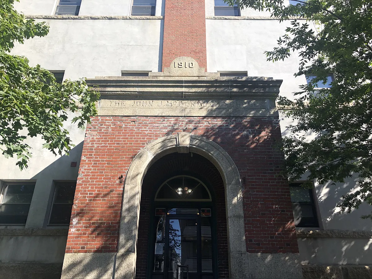 Building Photo - 260 Fountain St #D6