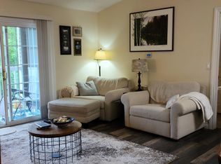 324 Ashley Ct #10, Brooklyn, MI 49230