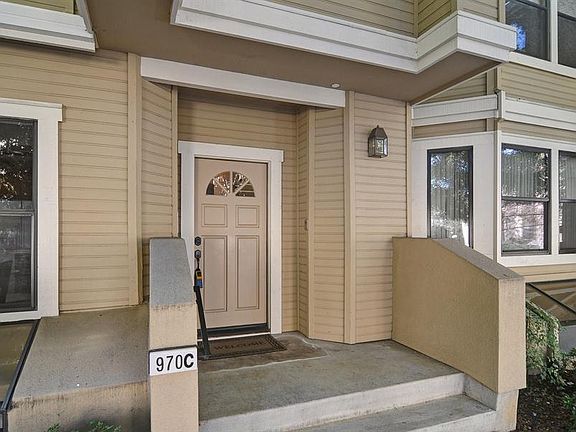 4th image of 970 La Mesa Ter Unit C