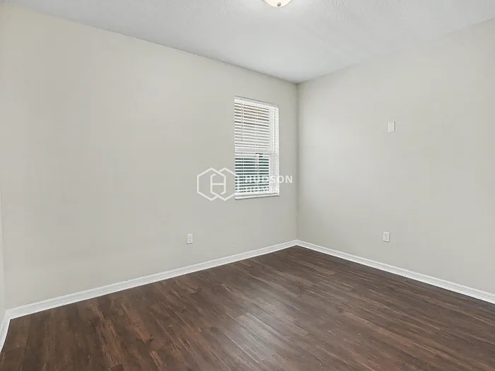 1560 Scarbrough Abby Pl — Photo 14