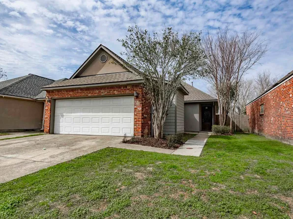 5620 Arialo Dr, Baton Rouge, LA 70820