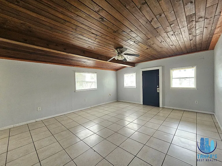 1212 W Marjorie St — Photo 6