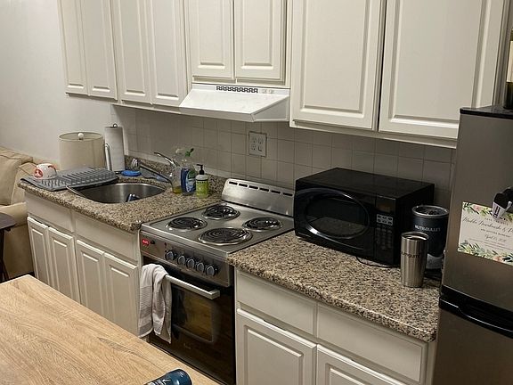 2nd image of 58 E 1st St #2BB