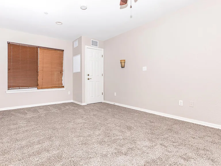 Residence at Piney Shores — Photo 22