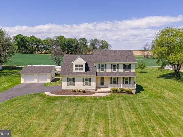 229 Quail Run Rd, Summit Point, WV 25446