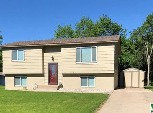 718 2nd St, Onawa, IA 51040