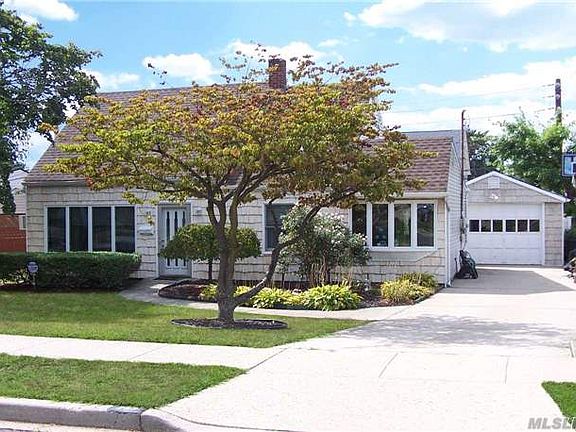 2nd image of 263 Division Ave