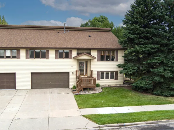 522 N 35th St, Bismarck, ND 58501