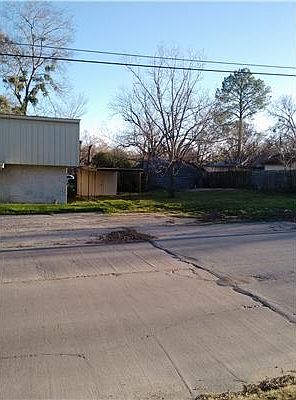 2nd image of 701 Murray Ave