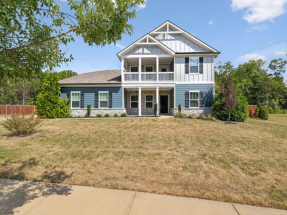 3rd image of 760 Ravensdowne Dr