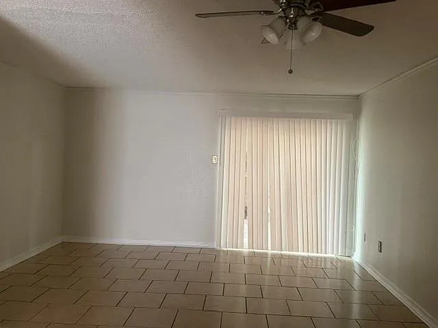 300 Clemson Dr — Photo 6