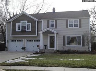 2709 Hawthorne Rd, Cuyahoga Falls, OH 44221
