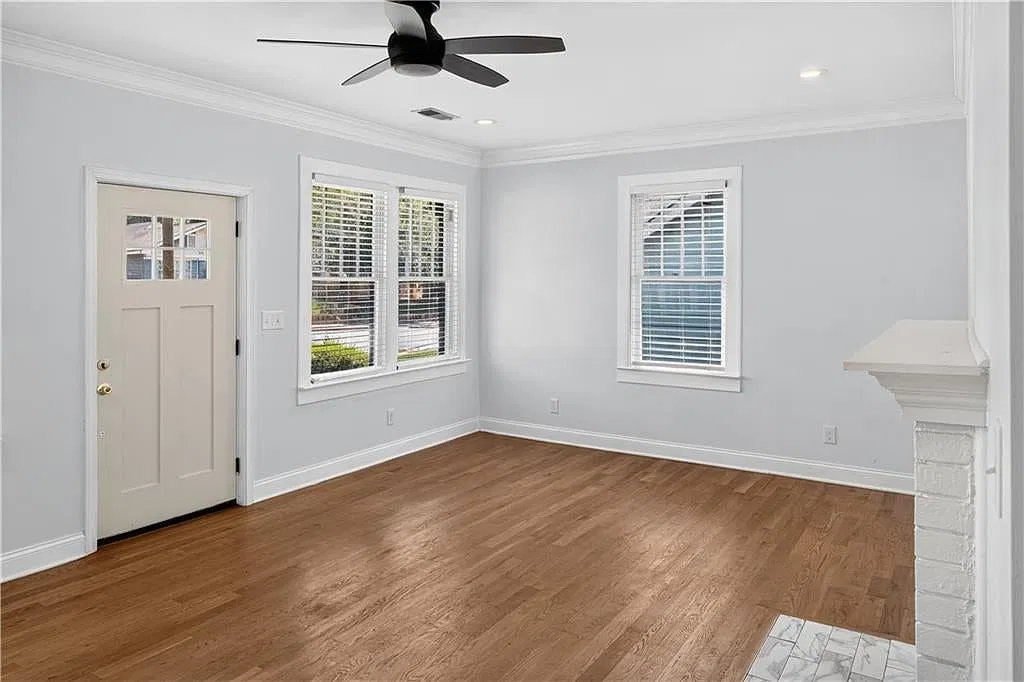 3 bed, 1500 sqft, $2,500 — Photo 3