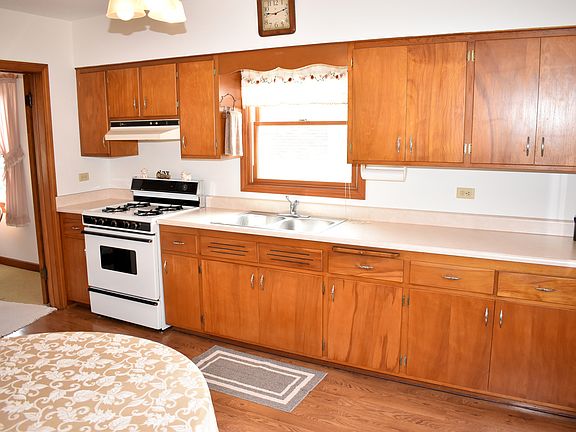 4th image of 531 E 161st St