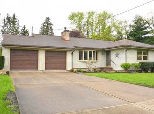 17 Weatherbee St, Warren, PA 16365