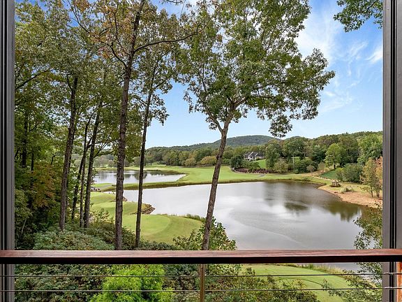 2nd image of 10 Water View Ct