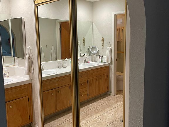 3rd image of 53 Ironwood Way
