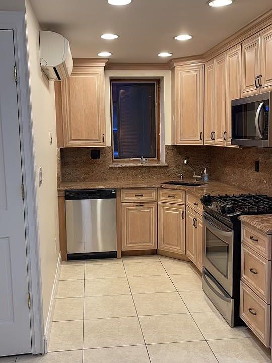 b630d7d264925926be5c4ed4b9c68026