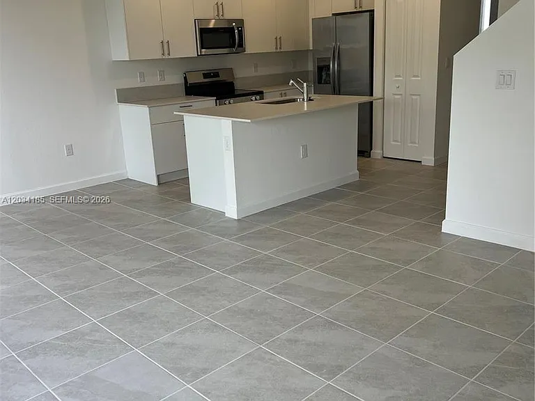 1540 NW 1st Ave — Photo 4