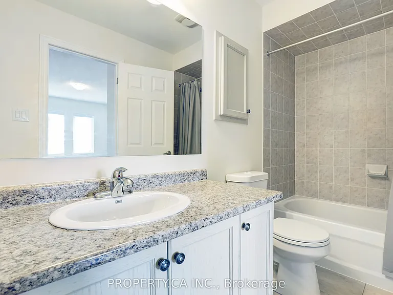 41 Spruce Pine Cres — Photo 15