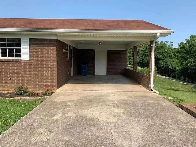 2 bed, $950 — Photo 3