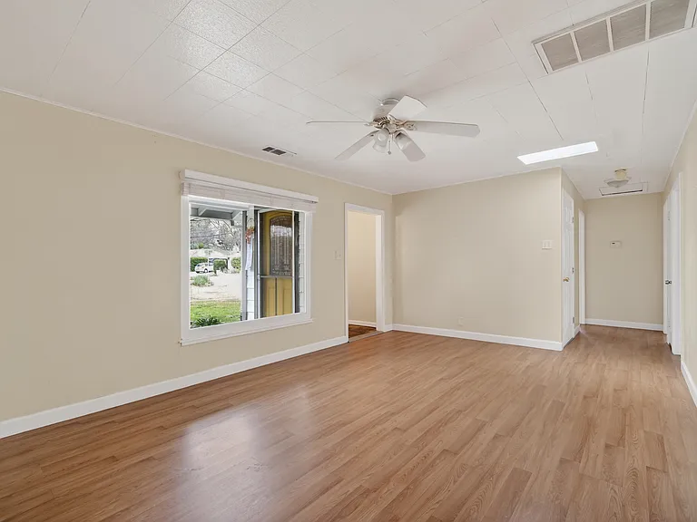 259 Gloria Dr — Photo 19