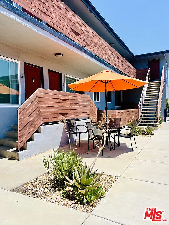 2 bed, 2.0 bath, 1100 sqft, $2,895 — Photo 3