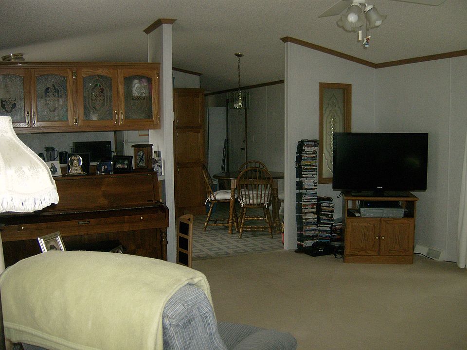 2nd image of 17054 Kropf Ave