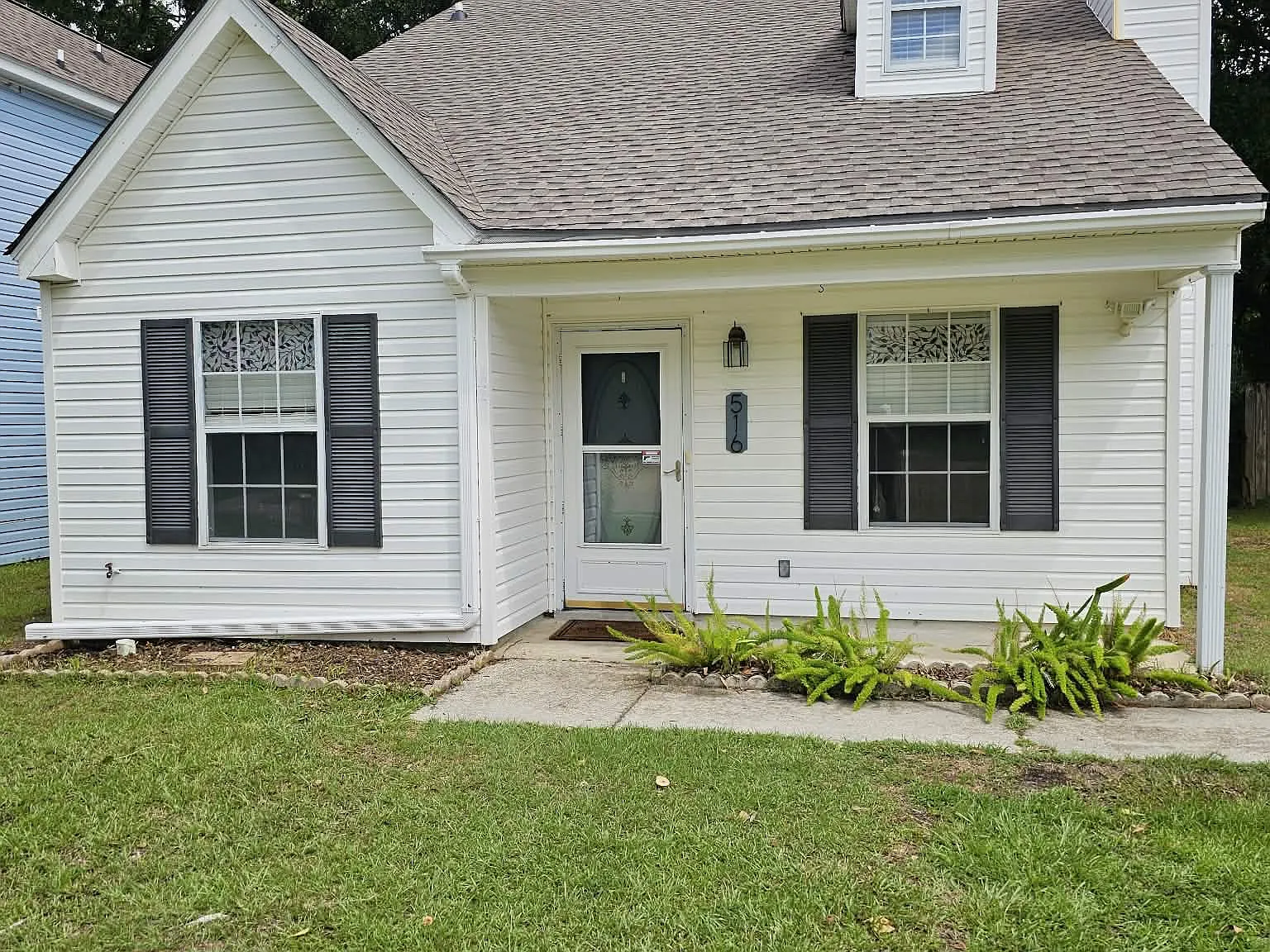 3 bed, 1552 sqft, $2,100 — Photo 1