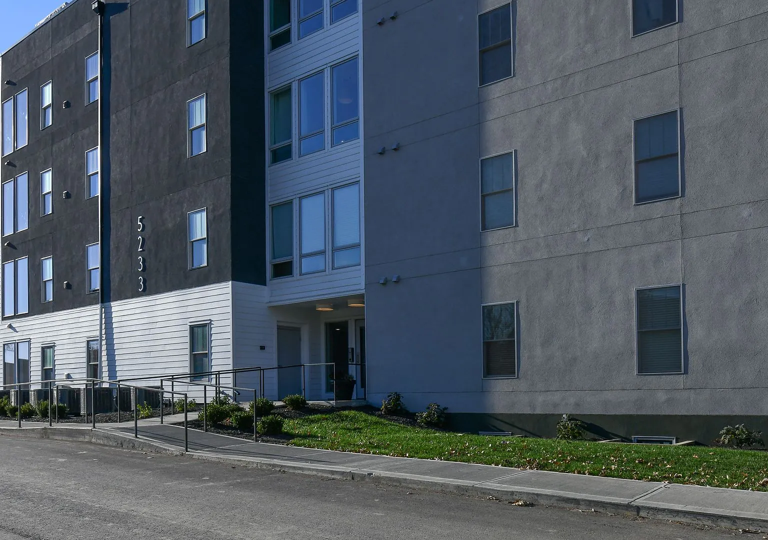 HighPointe Residences at Little Turtle — Photo 2