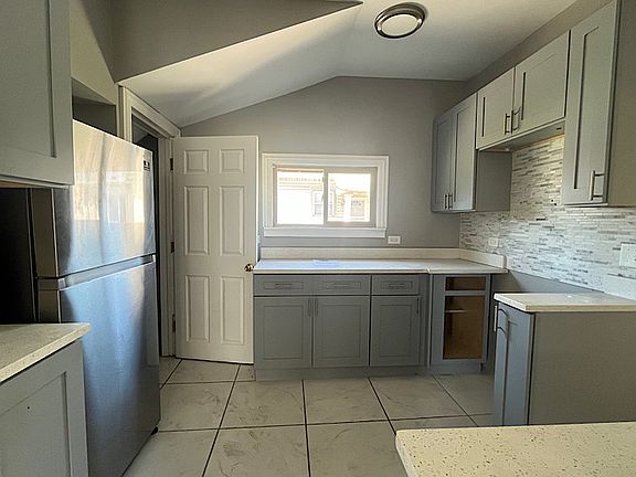 4th image of 1609 S 9th Ave