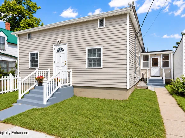 6 Pine Avenue, Old Orchard Beach, ME 04064