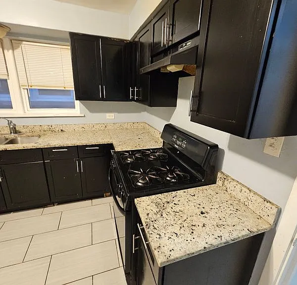 7814 S Essex Ave #1 — Photo 9