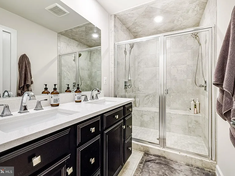 2335 Water Promenade Ave — Photo 37
