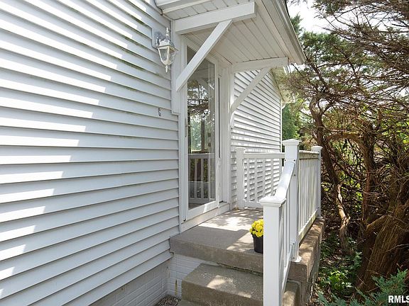 3rd image of 3105 Willowwood Dr