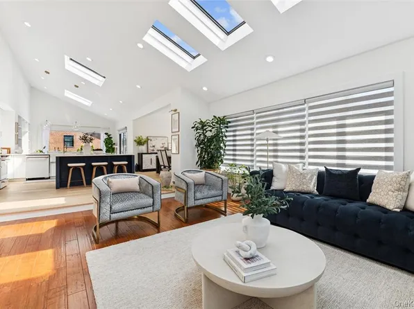 164-53 85th Street image 6 of 40